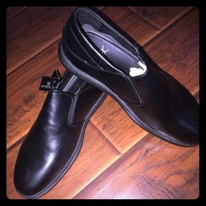 Men’s Black Loafer’s- Size 10 Brand new in Box